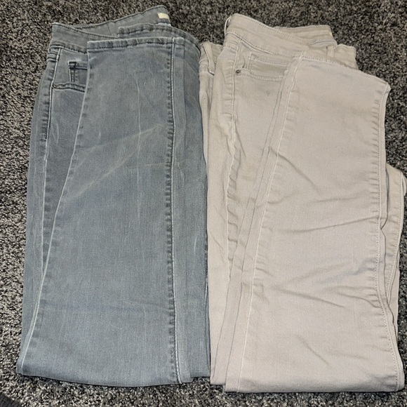 Size 30 Levi 711 jeans - Picture 2 of 6